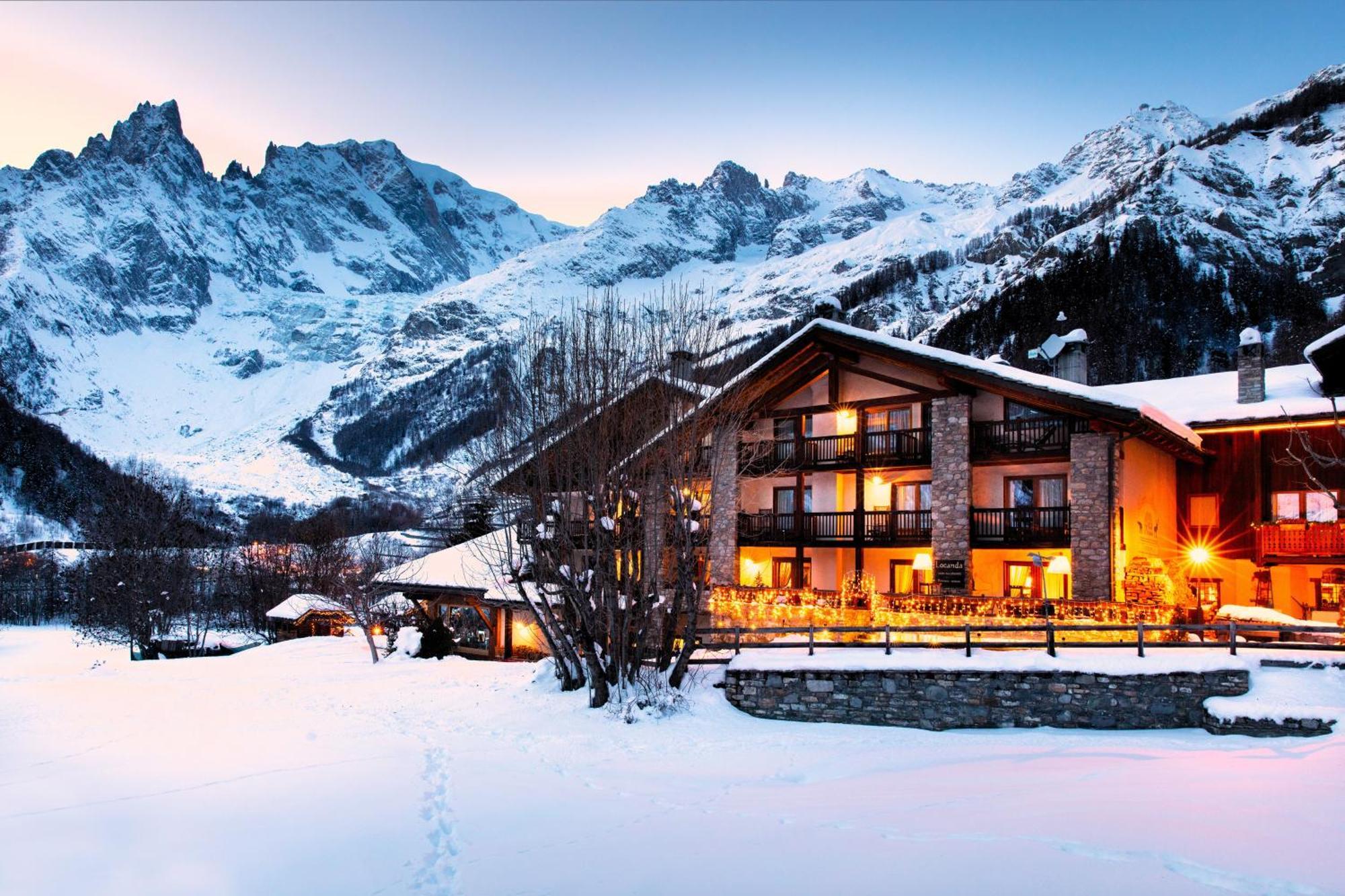 Auberge De La Maison Курмайор Экстерьер фото