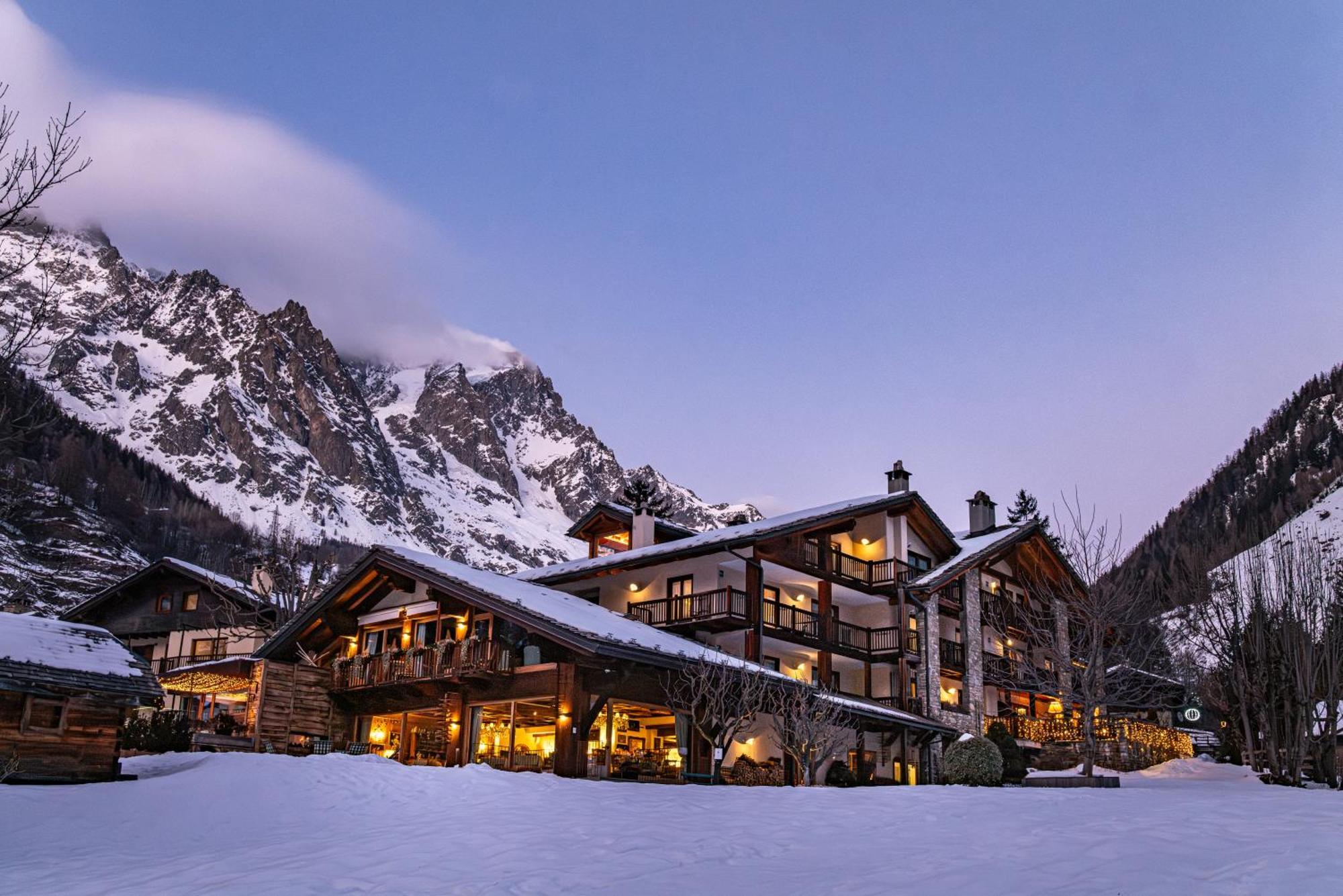 Auberge De La Maison Курмайор Экстерьер фото