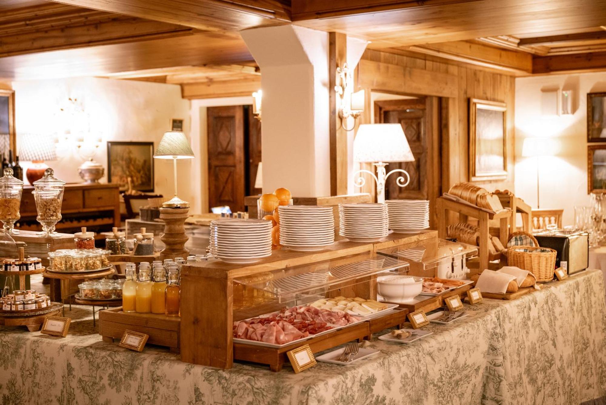 Auberge De La Maison Курмайор Экстерьер фото