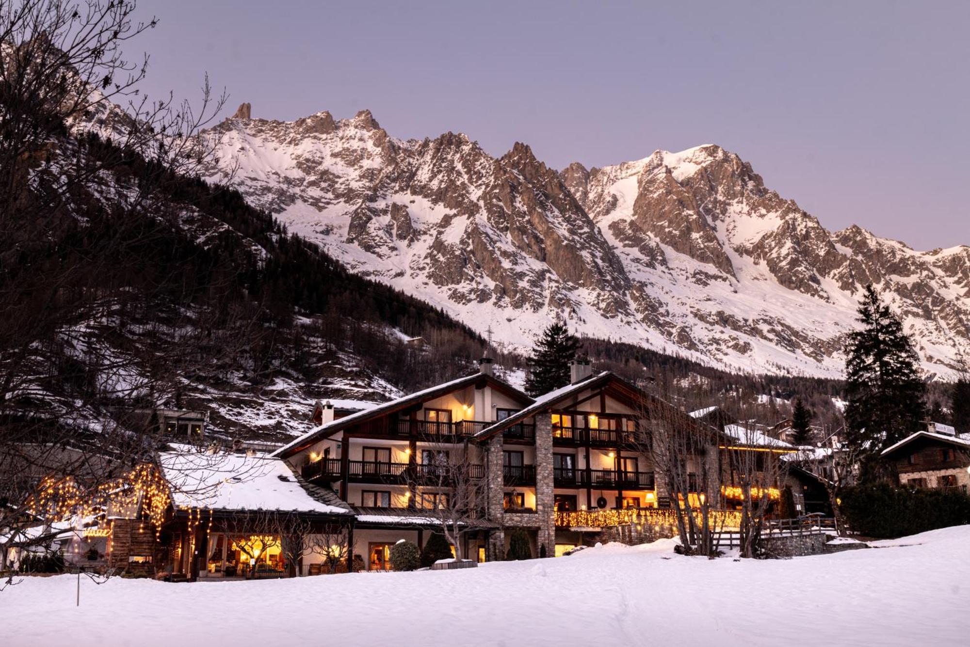 Auberge De La Maison Курмайор Экстерьер фото